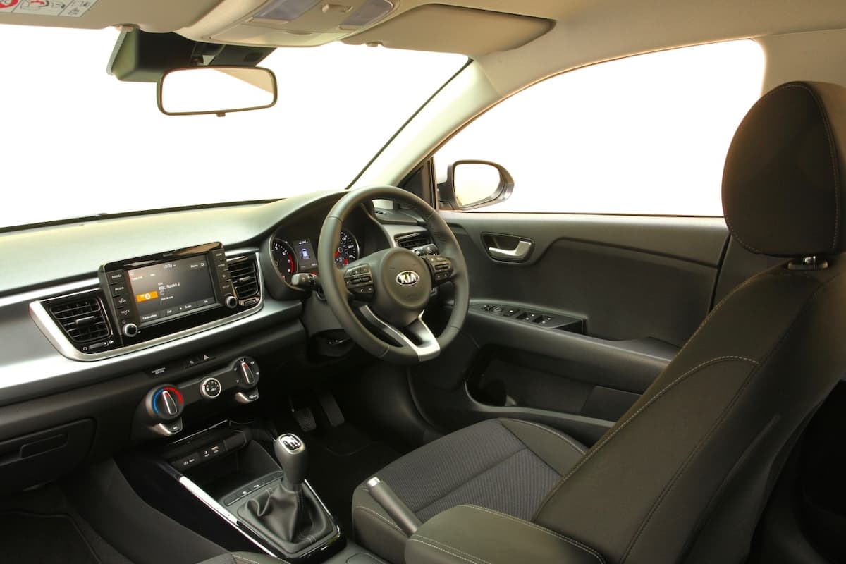 Kia Rio (2017 onwards) interior and dashboard