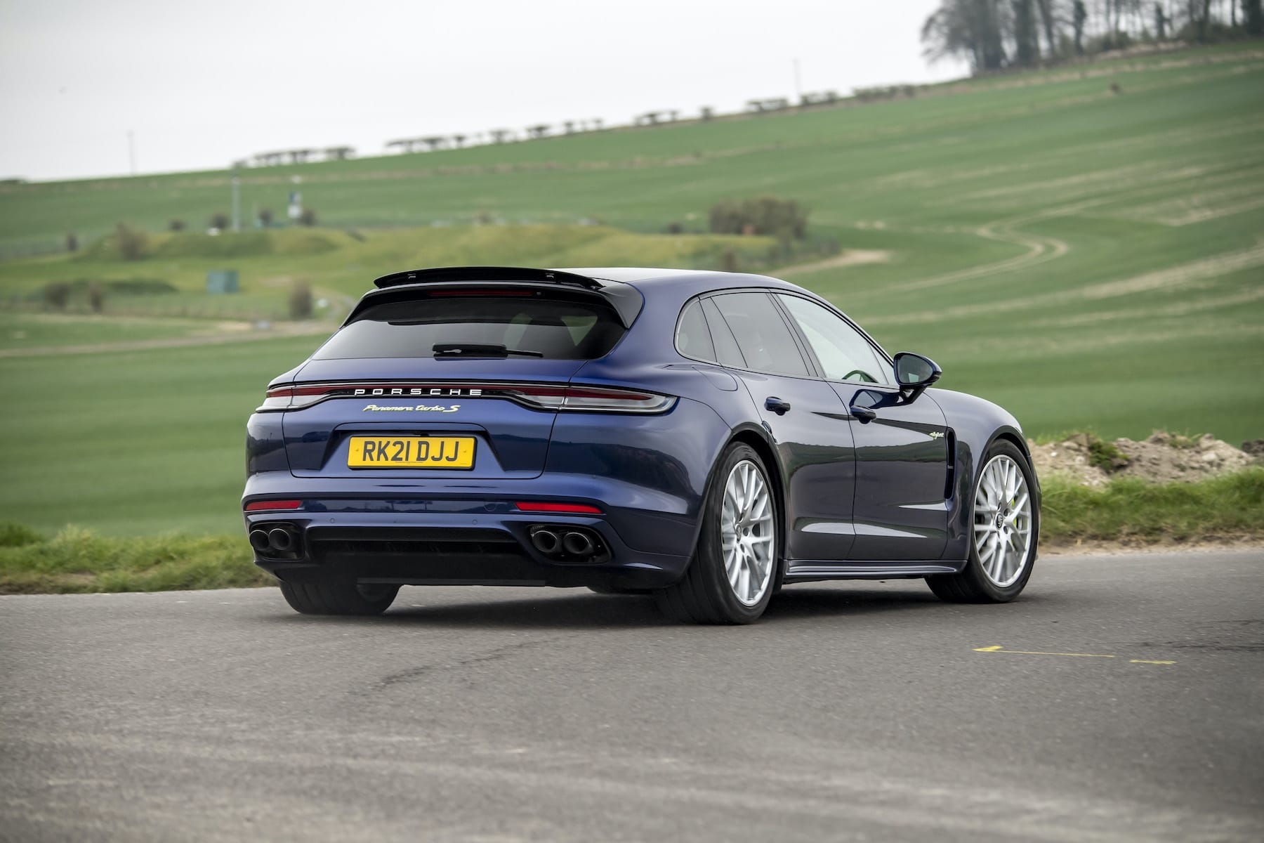 Porsche Panamera Sport Turismo (2018 onwards) – rear view