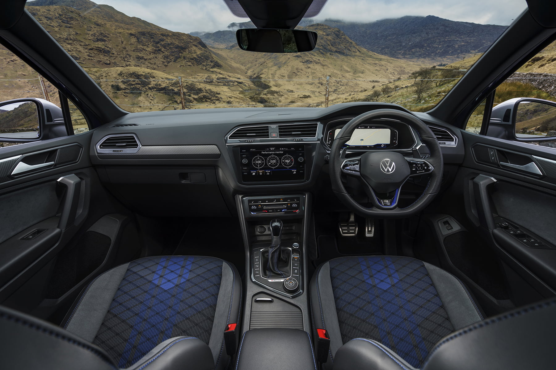 Volkswagen Tiguan R interior view | Expert Rating
