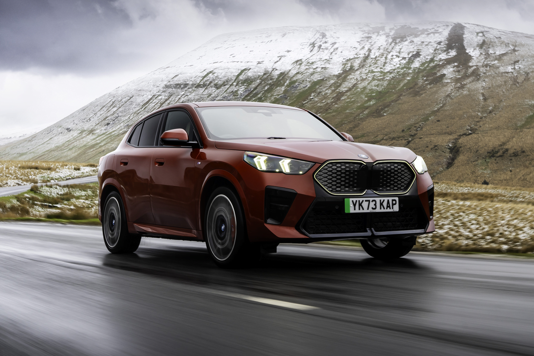 BMW iX2 front view | Expert Rating